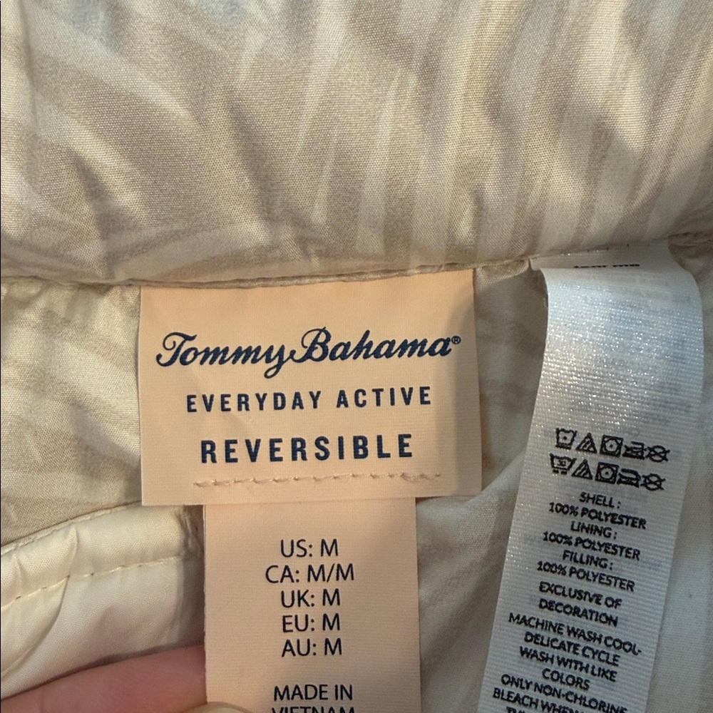 Tommy Bahama Cream /White Quilted Zip-Front Puffer Vest size M BNWOT - Picture 11 of 12